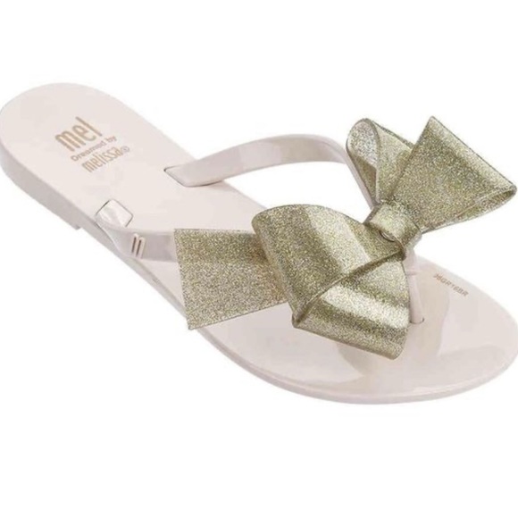 Melissa Other - Mel Dreamed by Melissa Gold Bow and Cream Sandals Sz 11